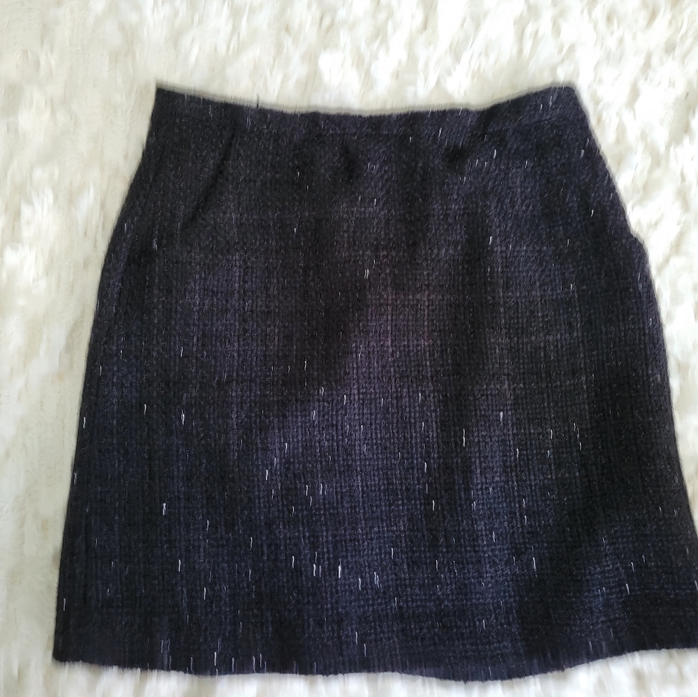 Shimmery black  tweed skirt